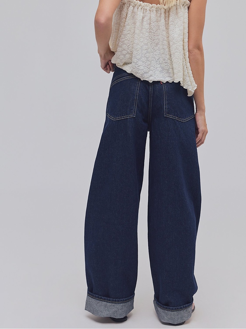 Levi’s Super Baggy Barrel Jean